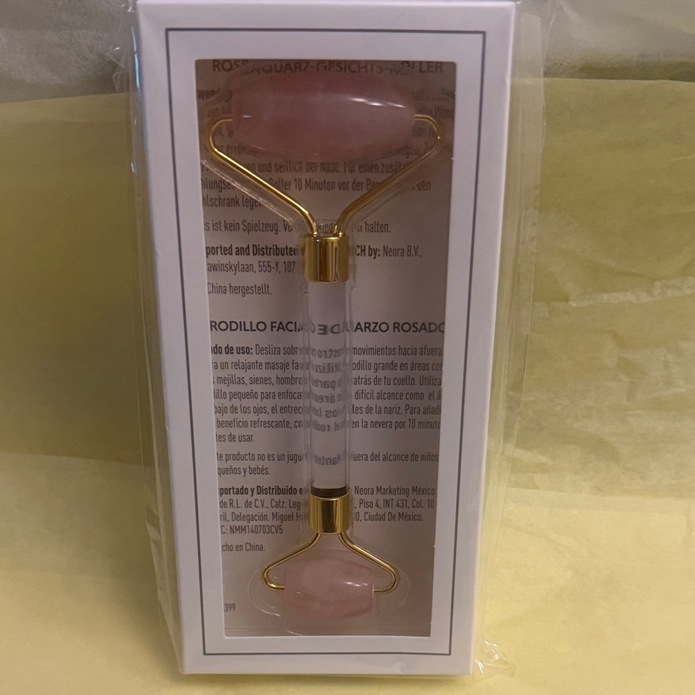 Neora Rose Quartz Facial Roller - Dual-Ended